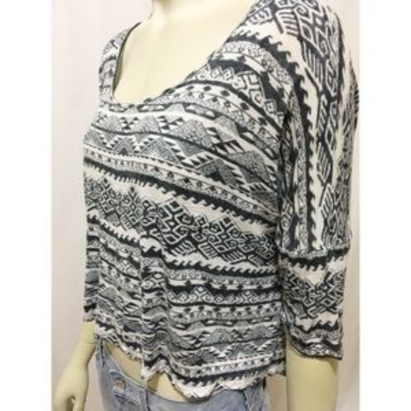 H.I.P. Large Black and White Aztec Print Crop Top - Picture 3 of 8